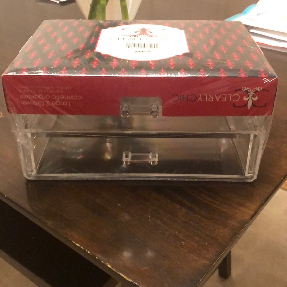 Clear Organizer ***price negotiable***